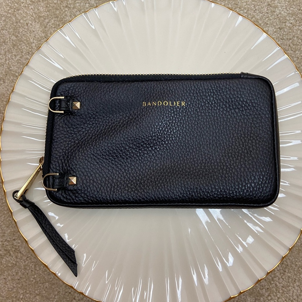 BANDOLIER | pebble Leather Expanded Zip Pouch in Black gold
